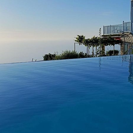Villa Matula Kalamítsi 外观 照片